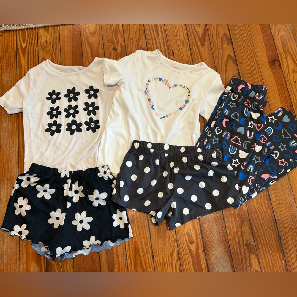 Cat & jack girls pajamas lot